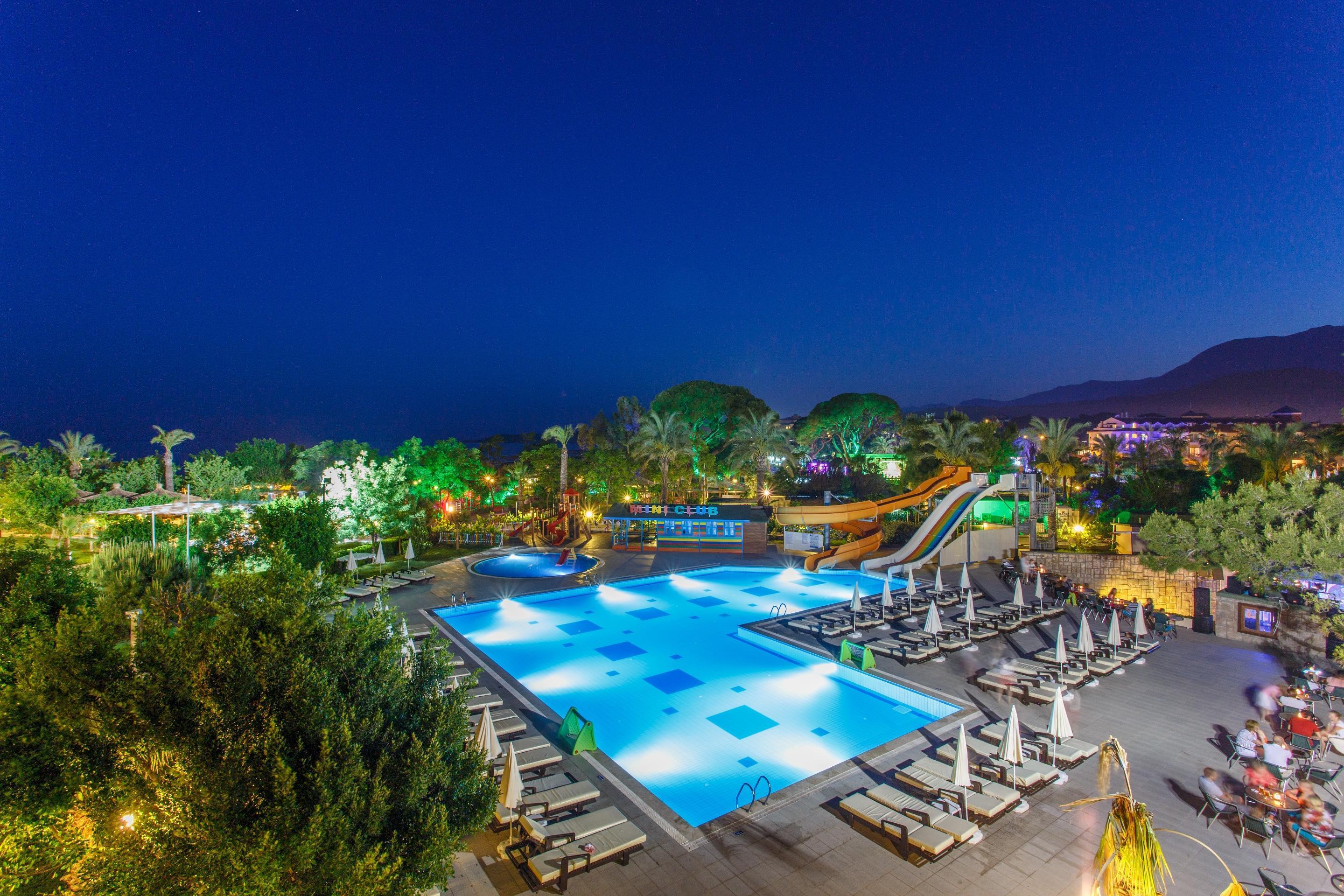 Lucida Beach Hotel Çamyuva エクステリア 写真
