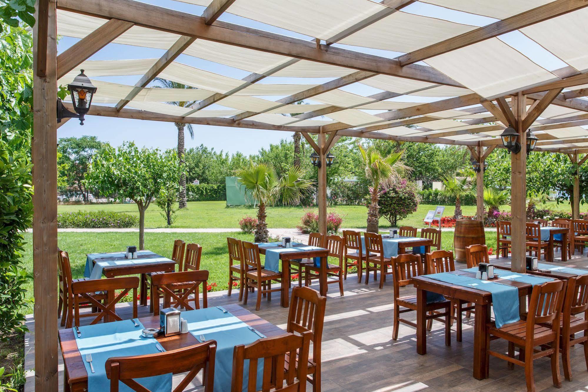 Lucida Beach Hotel Çamyuva エクステリア 写真
