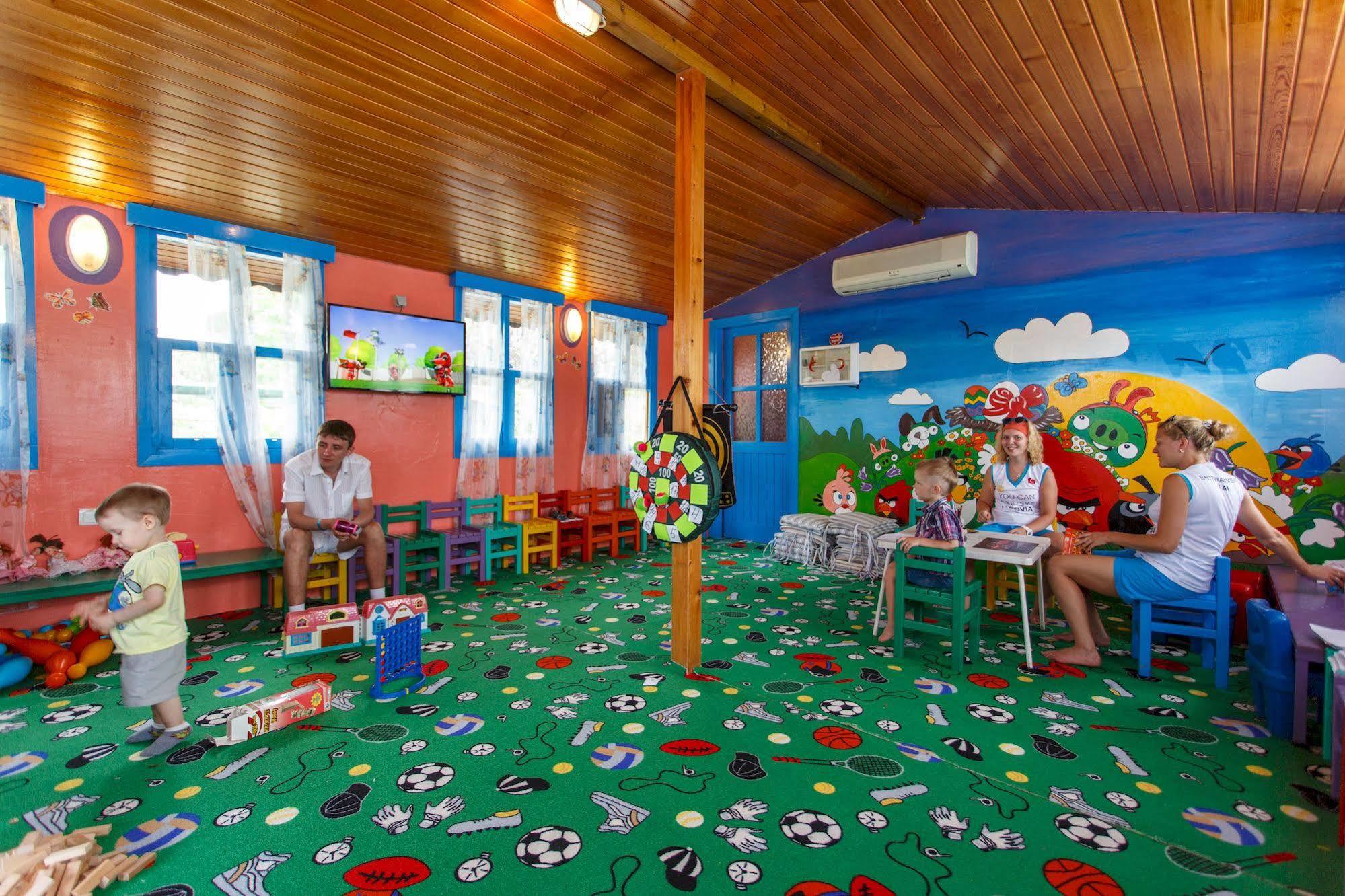 Lucida Beach Hotel Çamyuva エクステリア 写真